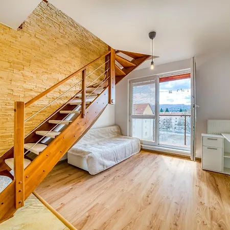 Centre Apartment *